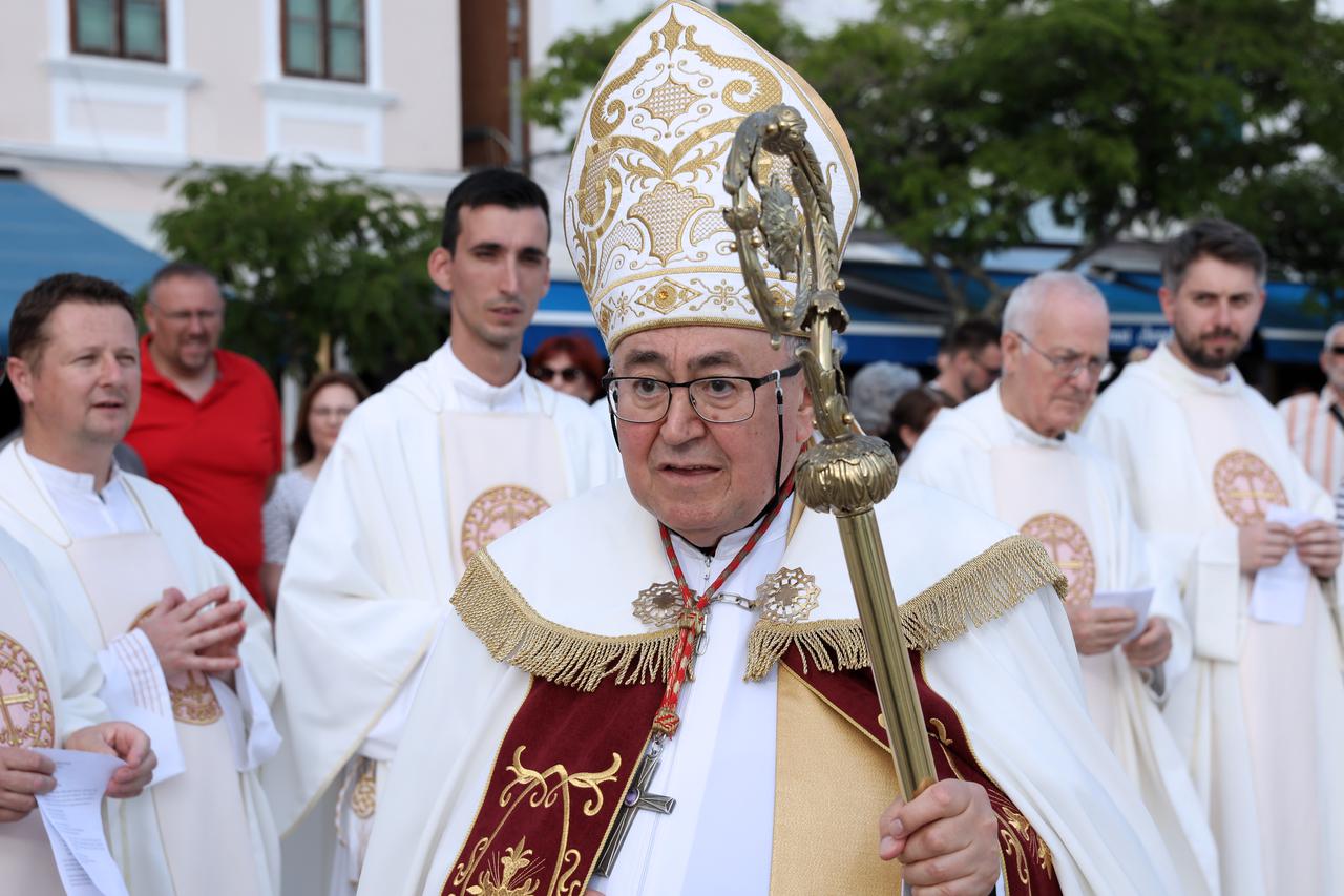 Šibenik:  U crkvi sv. Frane obilježava se 800 godina franjevačke prisutnosti