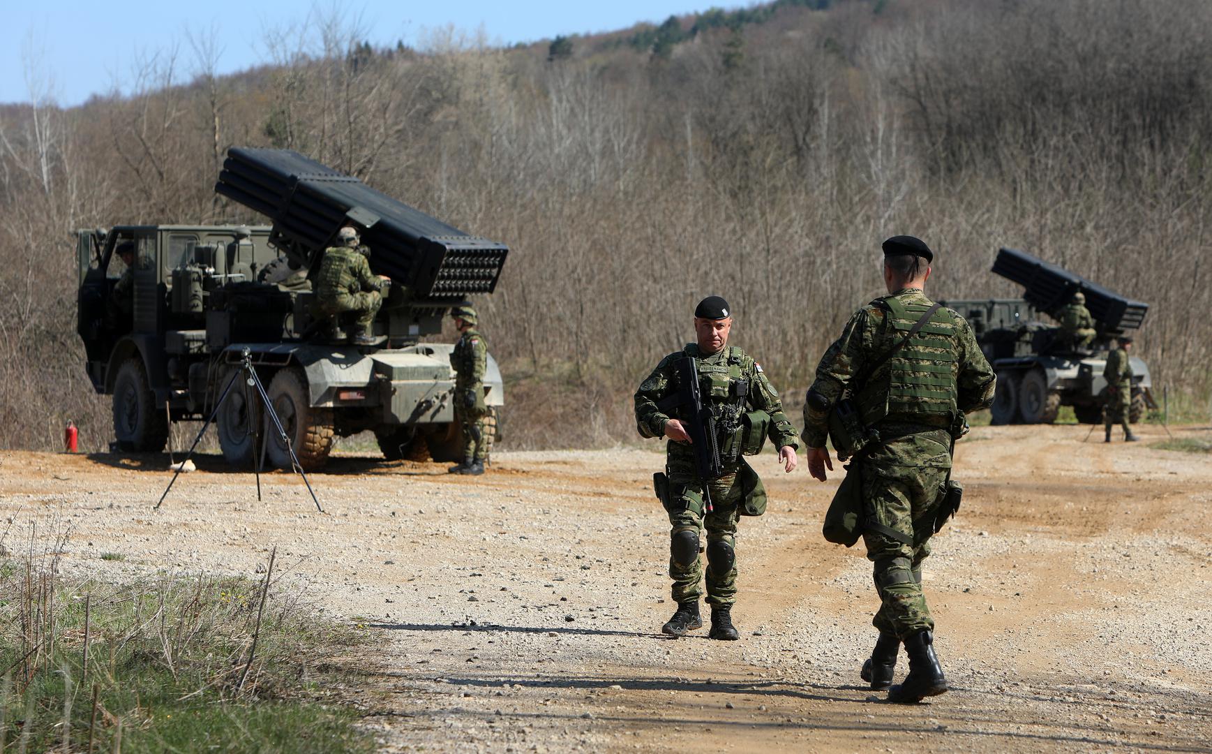 21.04.2021., Slunj - Na vojnom poligonu "Eugen Kvaternik" na Slunju odrzan je prvi dio vojne vjezbe "Stabilnost 21/1", koja se provodi u okviru "Hrvatskog bedema 1991.-2021.", niza vojnih vjezbi povodom 30. obljetnice Hrvatske vojske. Na poligonu u Slunju provodi se ocjenjivanje snage 8. hrvatskog kontingenta za sudjelovanje u NATO aktivnosti ojacane prednje prisutnosti (Enhanced Forward Presence – eFP) u Republici Poljskoj.Nositelj vojne vjezbe je Hrvatska kopnena vojska,  sudjeluje do 400 pripadnika Hrvatske kopnene vojske, Hrvatskog ratnog zrakoplovstva, Zapovjednistva za potporu, Vojne policije i Zapovjednistva za kiberneticki prostor.  
Photo: Kristina Stedul Fabac/PIXSELL