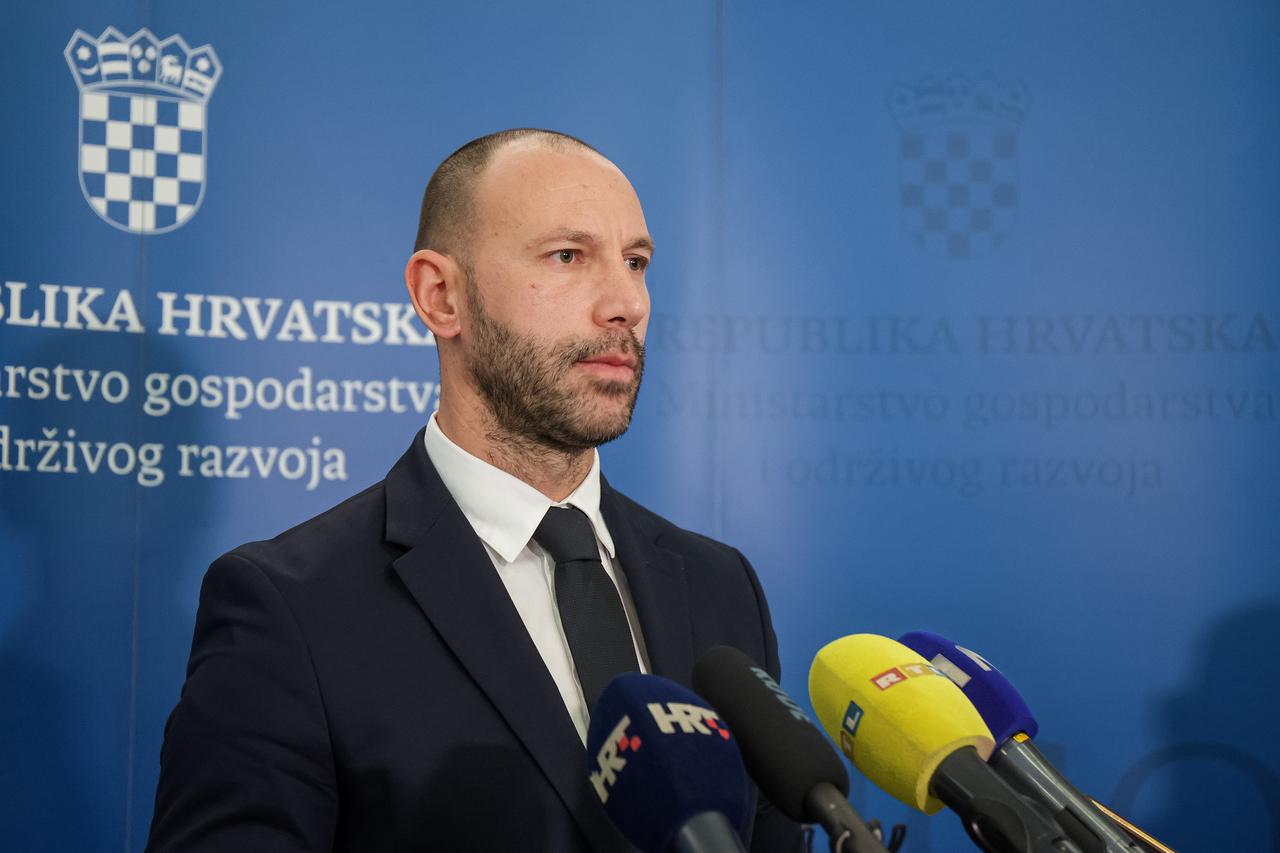 Zagreb: Ministar Damir Habijan održao konferenciju za medije na temu inflacije