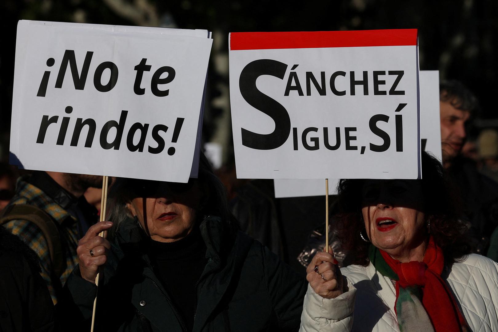 People march to show support for Spain's Prime Minister Pedro Sanchez, in Madrid, Spain, April 28, 2024. REUTERS/Violeta Santos Moura Photo: VIOLETA SANTOS MOURA/REUTERS