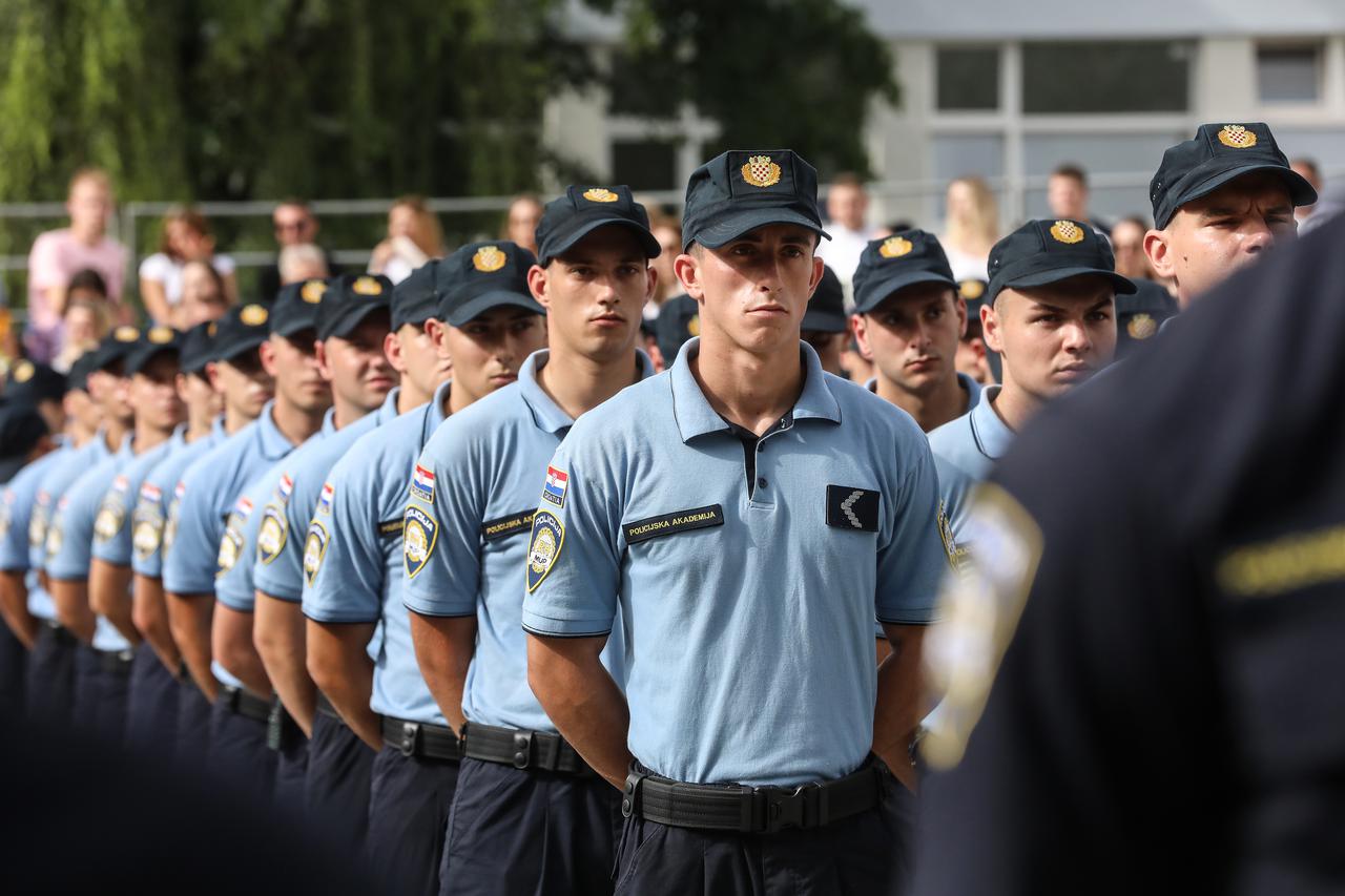 Zagreb: Svečanost povodom završetka školovanja učenika 4. razreda Policijske škole Josip Jović