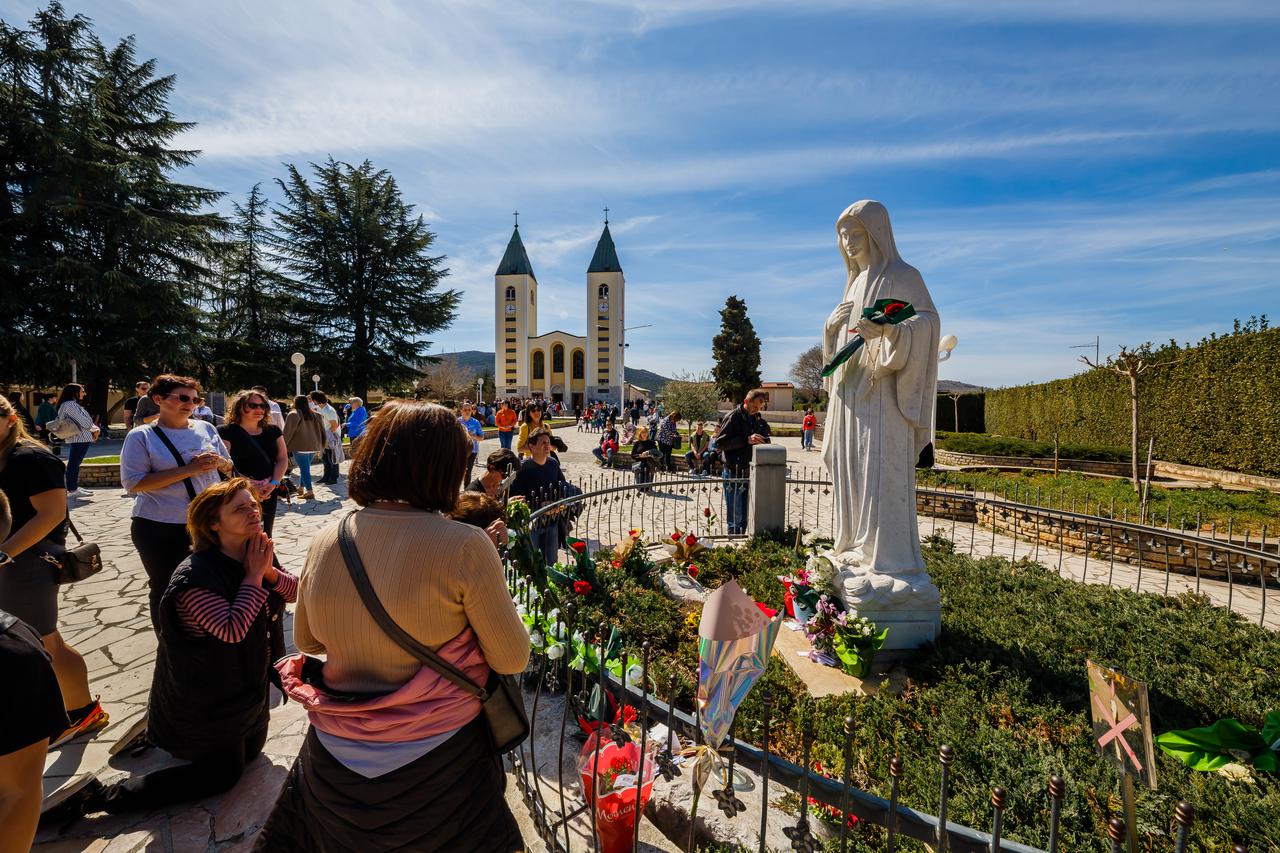 Međugorje je jedno od najpoznatijih rimokatoličkih hodočasničkih mjesta u svijetu