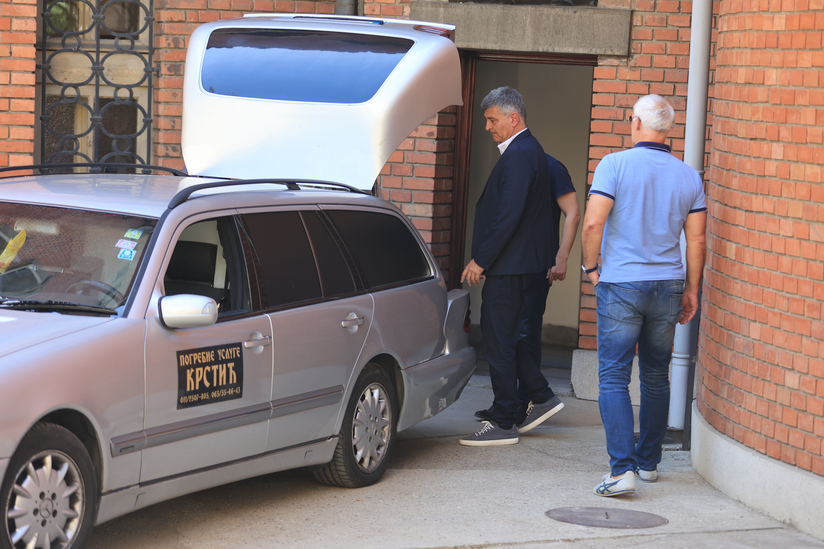 20.05.2022., Beograd, Srbija - Ispracaj Mateja Perisa u crkvi Svetog Antuna Padovanskog gdje misu predvodi mons. Stanislav Hocevar. Tijelo Mateja Perisa je pronadjeno u Dunavu nakog sto je nestao u noci 31. prosinca 2021. godine. Photo: Davor Javorovic/PIXSELL