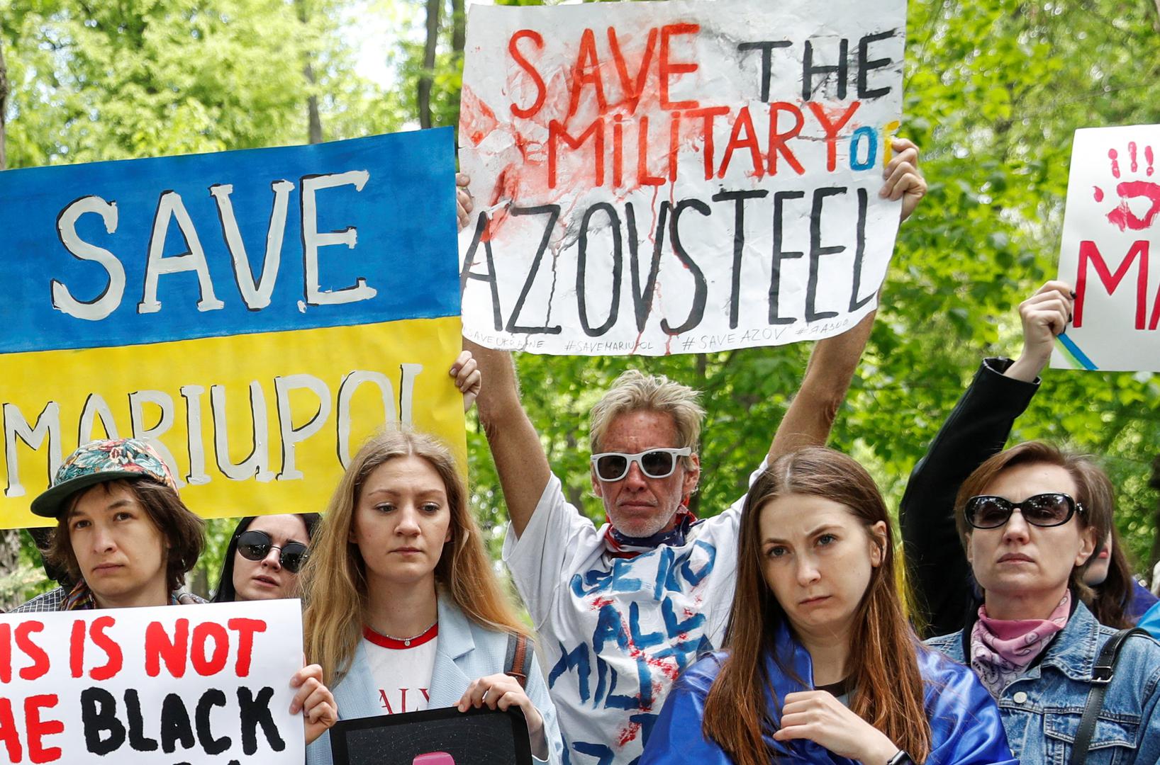 Ryan W. Routh, a suspect identified by news organizations, as the FBI investigates what they said was an apparent assassination attempt in Florida on Republican presidential nominee and former U.S. President Donald Trump, attends a rally demanding China's leader's assistance to organise an extraction process for Ukrainian service members from Azovstal Iron and Steel Works in Mariupol, in Kyiv, Ukraine May 17, 2022. REUTERS/Valentyn Ogirenko Photo: VALENTYN OGIRENKO/REUTERS