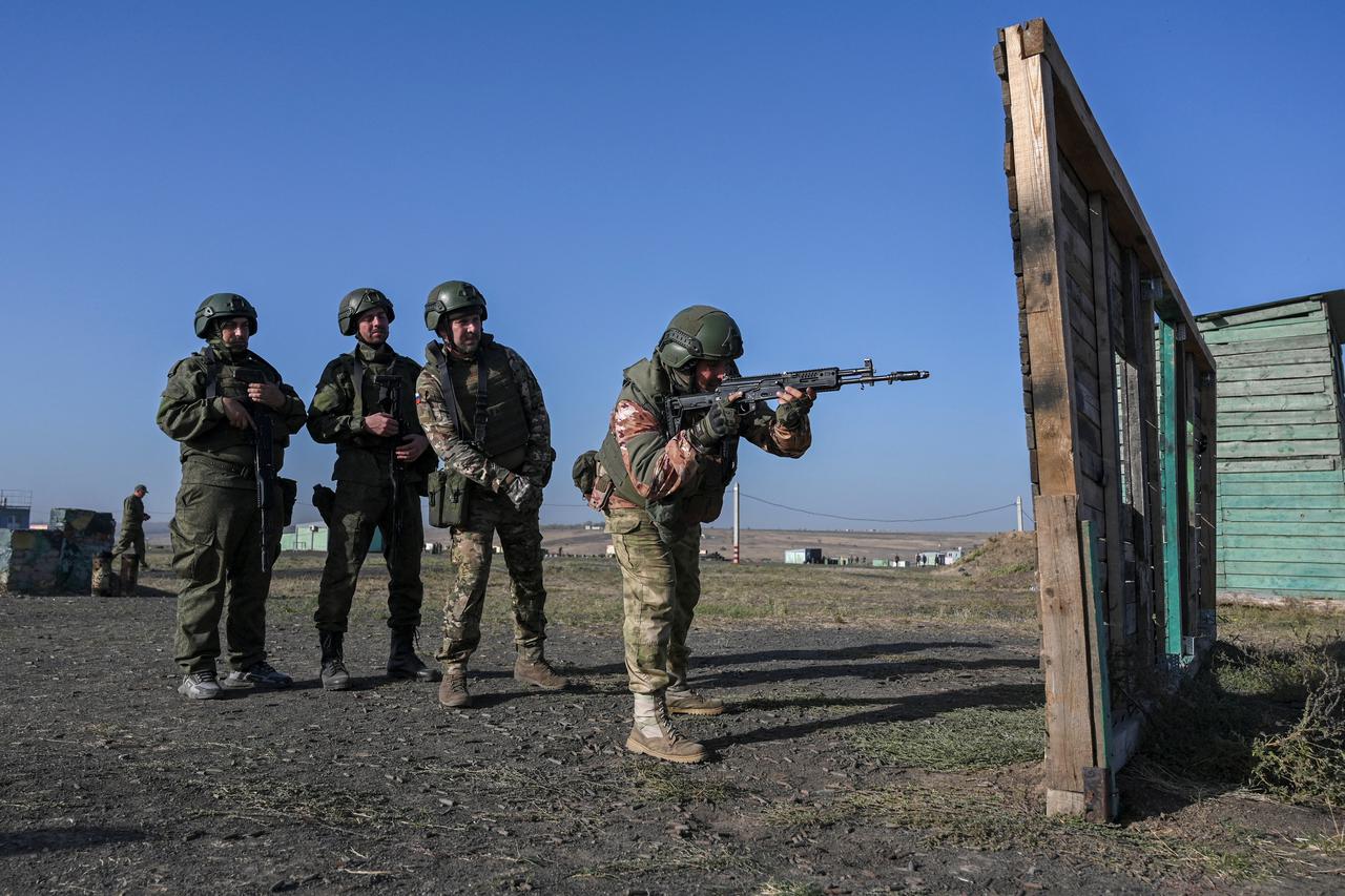 Russian recruits undergo combat training in Rostov region