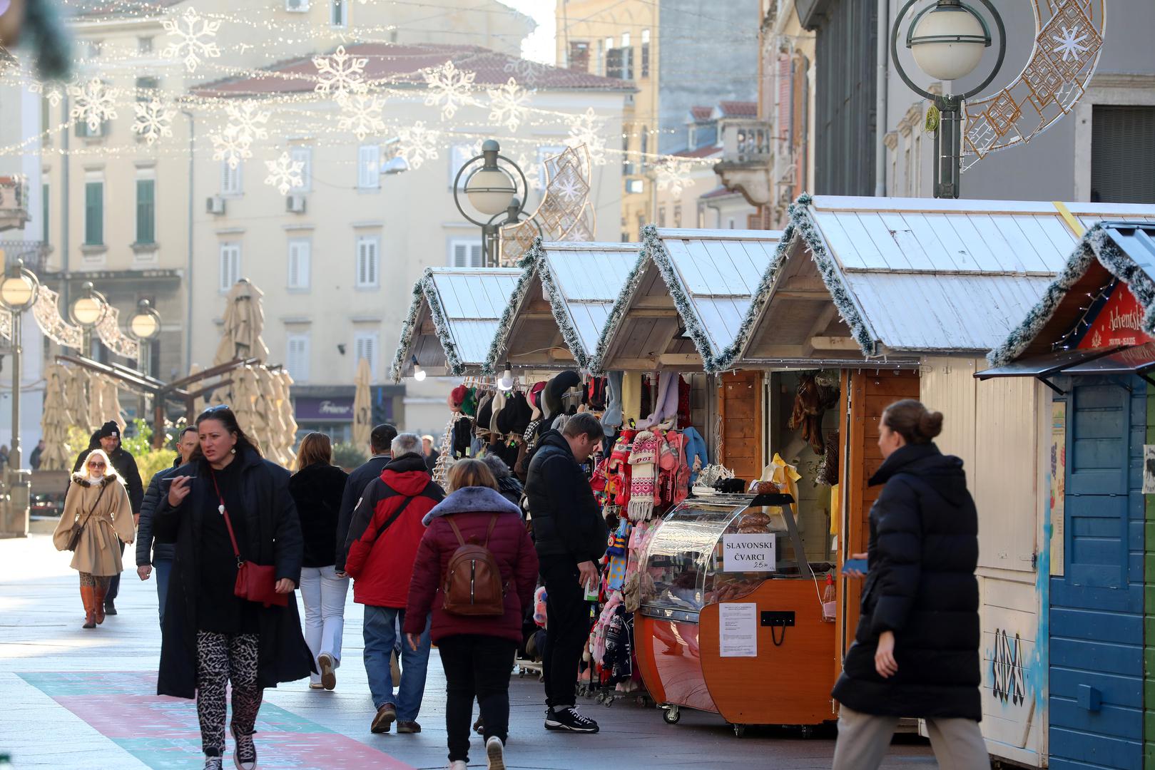 02.12.2024., Rijeka - Adventski sajam otvoren je na Korzu. Photo: Goran Kovacic/PIXSELL