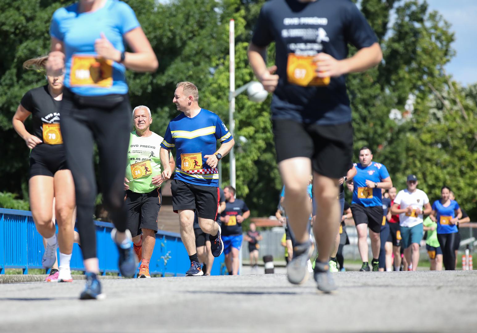 Trčalo se 5 kilometara, a start je bio na Jarunu.