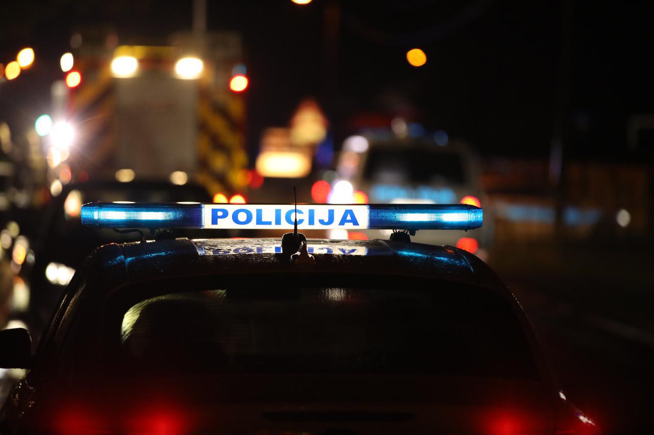 policija