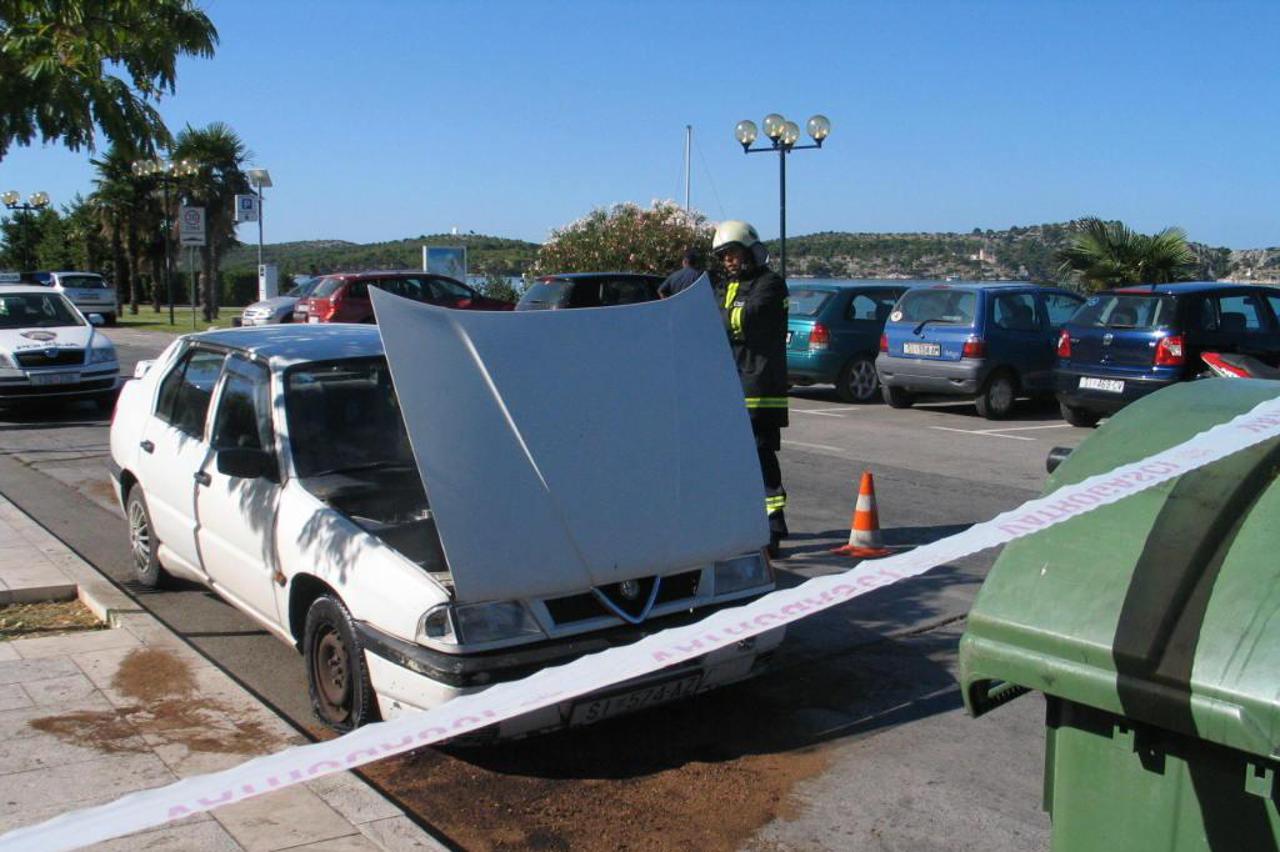 Šibenik: Alfa eksplodirala na rivi, dijelovi ozlijedili troje ljudi