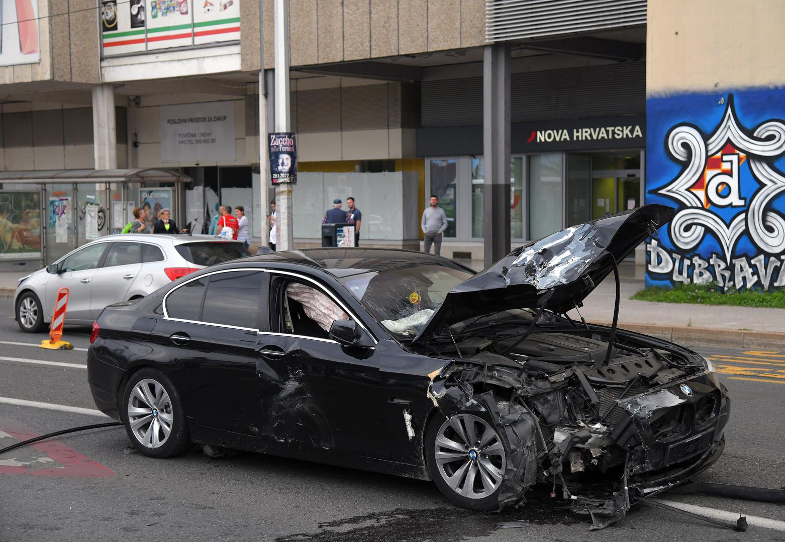 09.06.2022., Zagreb - U prometnoj nesreci u Kapucinskoj ulici u Dubravi ozlijedjeno je nekoliko osoba. Photo: Josip Regovic/PIXSELL