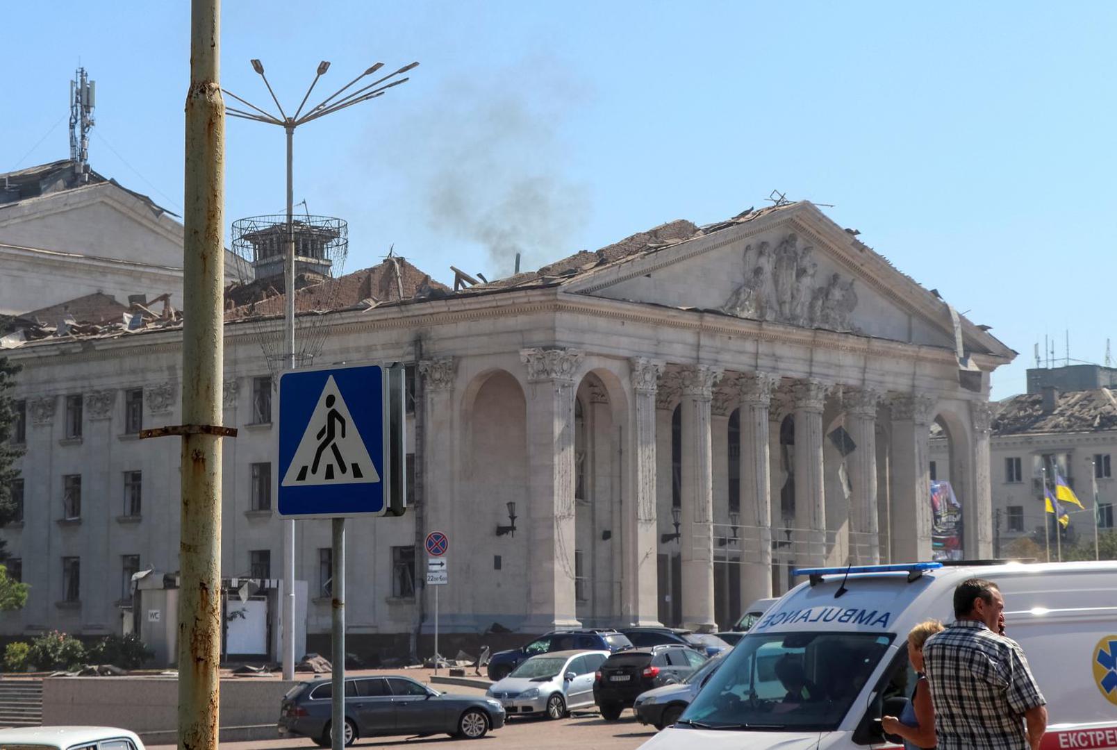 A view shows an ambulance near the site of a Russian missile strike, amid Russia's attack on Ukraine, in Chernihiv, Ukraine August 19, 2023. REUTERS/Vladyslav Savenok Photo: Stringer/REUTERS