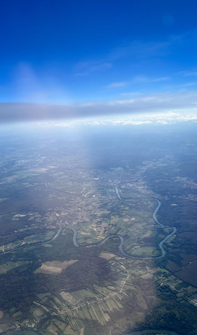 Večernji list također je bio među onima koji su imali priliku prvi letjeti ovim avionom, a putnici su nam već i prije polijetanja rekli kako avion - super izgleda.
