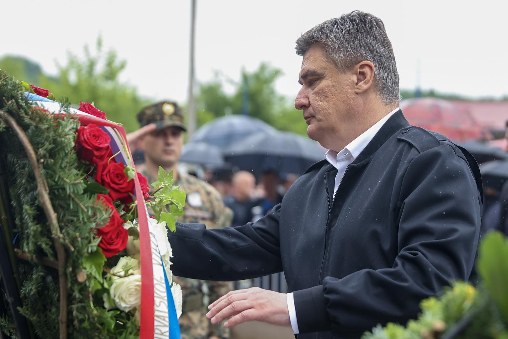 15.05.2023., Usora, Bosna i Hercegovina - Predsjednik Republike Hrvatske Zoran Milanovic polozio je vijenac i zapalio svijecu ispred Spomen obiljezja svim poginulim braniteljima Usore. Photo: Armin Durgut/PIXSELL