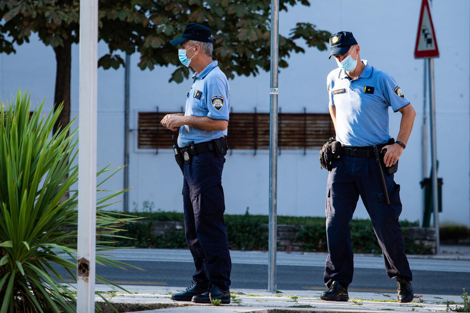 12.08.2020., Split - Policijske snage osiguravaju prostor oko Zupanijskog suda u Splitu na kojem je jutros zapocelo sudenje Filipu Zavadlavu (25), optuzenomu za trostruko tesko ubojstvo u Splitu pocetkom ove godine.
Photo: Milan Sabic/PIXSELL