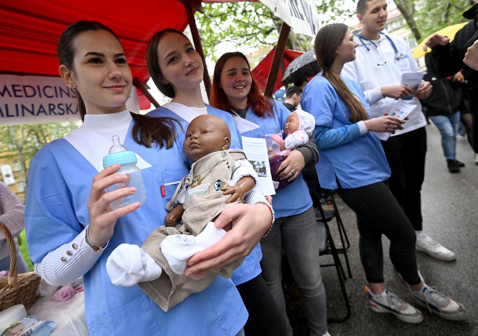 12.05.2023., Zagreb - Gradski ured za obrazovanje, sport i mlade ove godine po 17. put organizira manifestaciju Dojdi osmas, Zagreb te zove, tijekom koje srednje skole Grada Zagreba predstavljaju svoje obrazovne programe ucenicima osmih razreda osnovnih skola kako bi im odluku o izboru primjerene skole i nastavku obrazovanja ucinile sto laksom. Photo: Marko Lukunic/PIXSELL