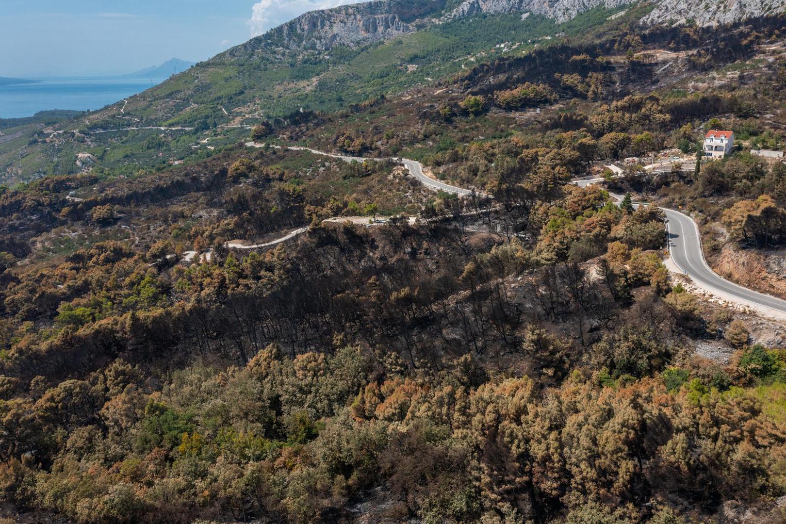 03.08.2024. Gornje Tucepi
Fotografije iz zraka opožarenog podrucja od Tucepi do Gornje Podgore i Parka prirode Biokovo. Photo: Matko Begovic/PIXSELL