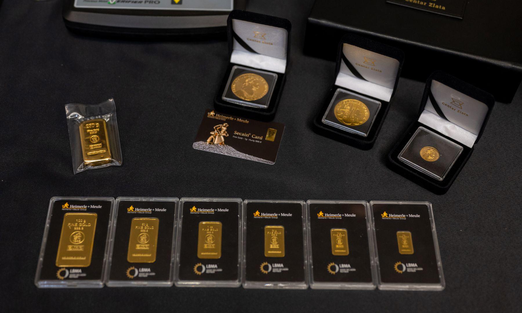 Investicijsko zlato u obliku zlatnih poluga i zlatnika raznih veličina