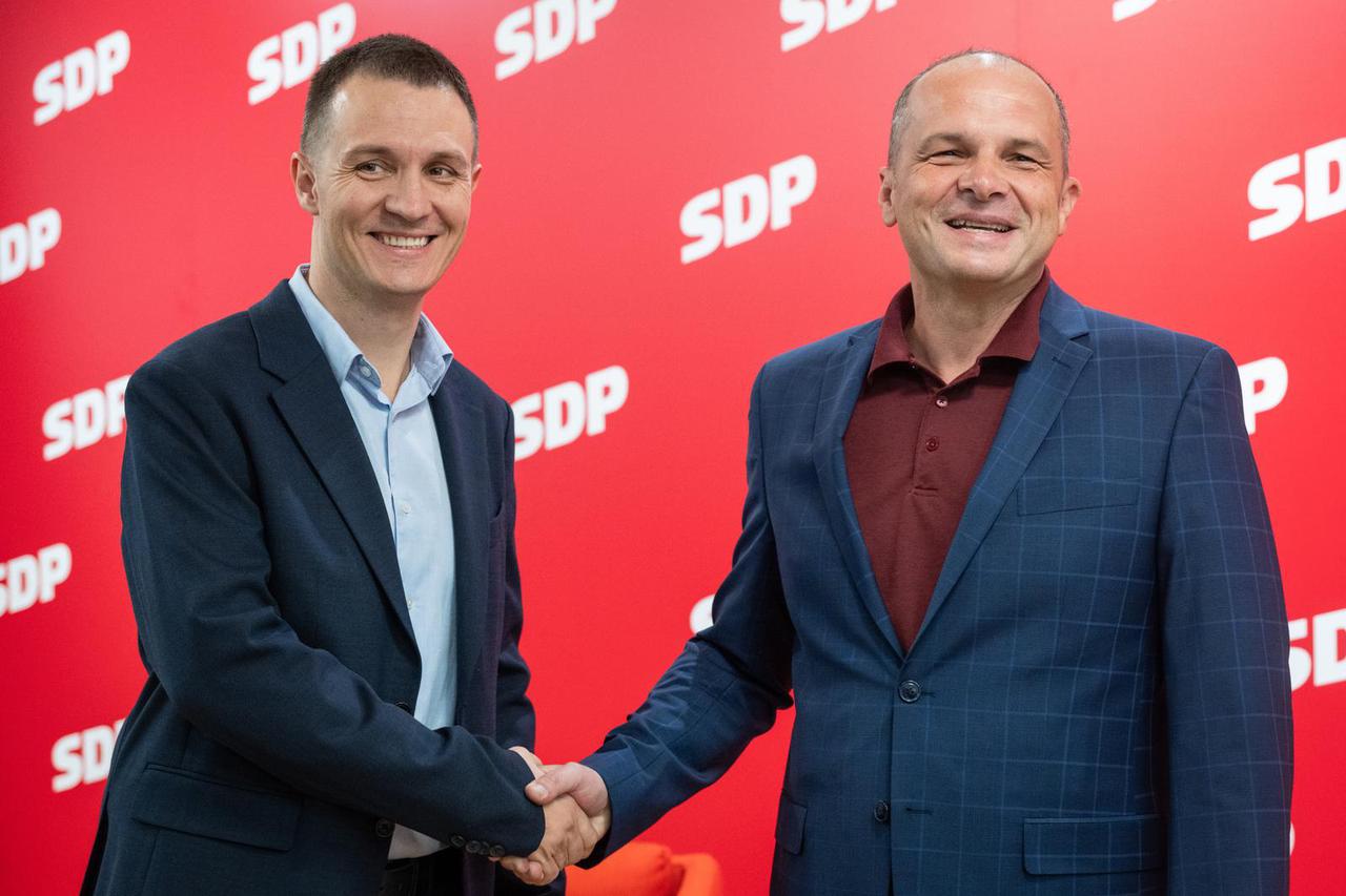 Zagreb: Sučeljavanje kandidata za predsjednika SDP-a u sjedištu stranke