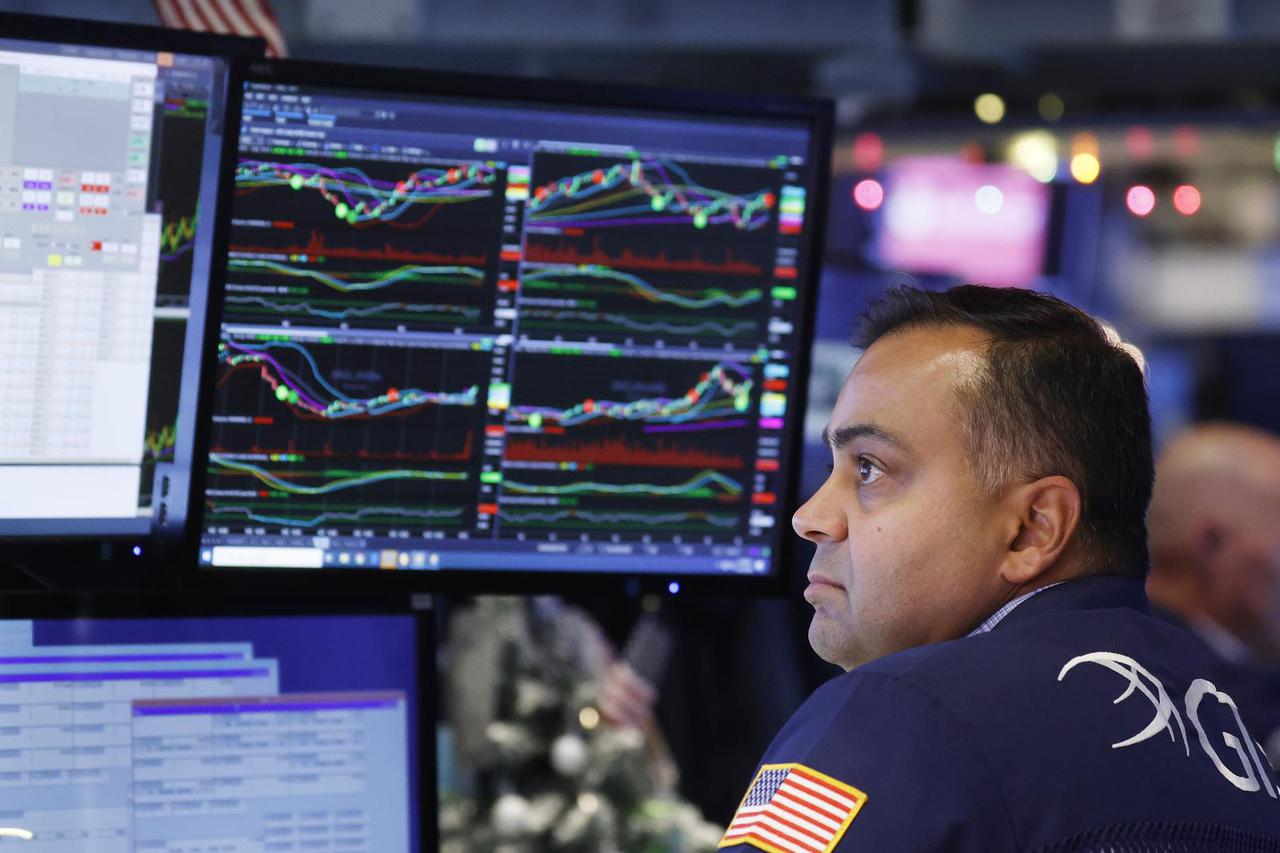 Closing Bell at the NYSE in New York