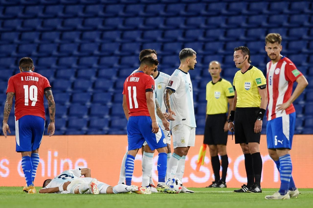 World Cup 2022 South American Qualifiers - Argentina v Paraguay