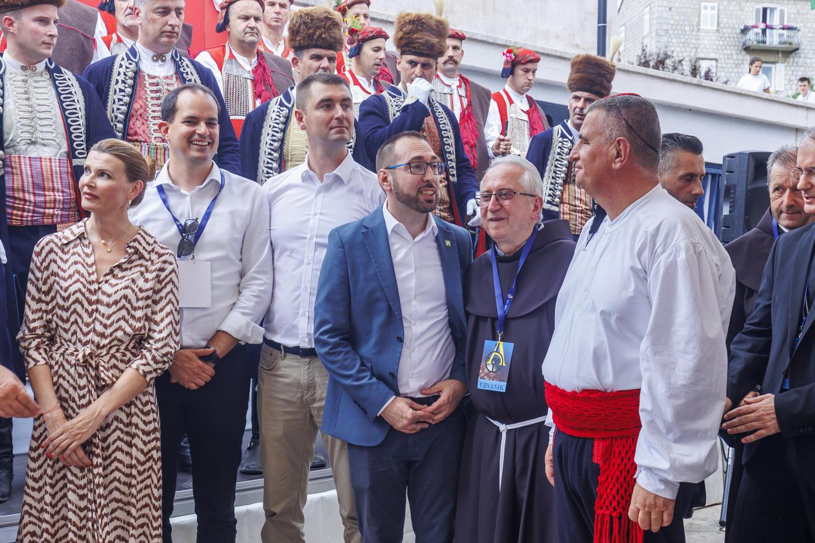 07.08.2022., Sinj - Predsjednik RH Zoran Milanovic, premijer Andrej Plenkovic s ministrima, predsjednik Republike Slovenije Borut Pahor sudjelovali su na Vojvodinom prijemu u Alkarskim dvorima.
Photo:   Photo: Miroslav Lelas/PIXSELL