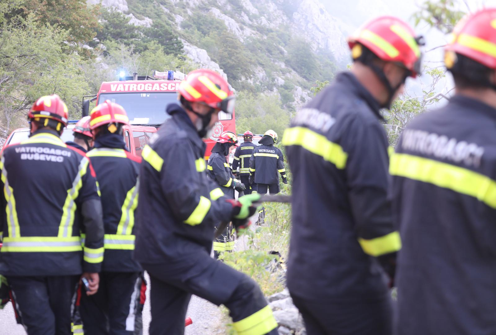 01.08.2024.,Makarska-Vatrogasci s kontinenta na pozaristu u Parku prirode Biokovo. Photo: Ivo Cagalj/PIXSELL