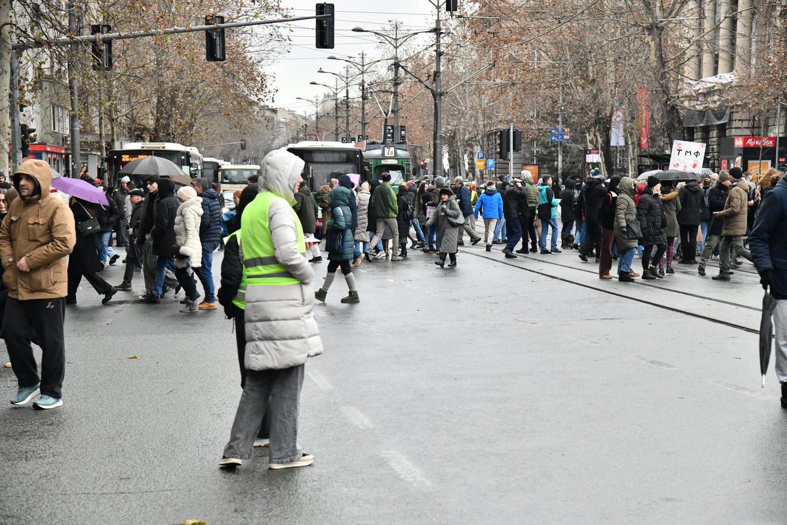 03, January, 2025, Belgrade - Students of the University of Belgrade, led by students of the Faculty of Electrical Engineering, came out to Vuk's monument, where they blocked traffic as part of the action "Stop, Serbia" in order to hold a 29-minute rally - for 29 victims, and the post was dedicated to the victims in Novi Sad, but also to the victims in Arilje and Cetinje. Photo: L.L./ATAImages

03, januar, 2025, Beograd - Studenti Beogradskog Univerziteta predvodjeni studentima Elektrotehnickog fakulteta izasli su kod Vukovog spomenika, gde su blokirali saobracaj u sklopu akciji "Zastani, Srbijo" kako bi odrzali skup 29 minuta - za 29 zrtava, a posta je odata stradalima u Novom Sadu, ali i ubijenima u Arilju i na Cetinju.  Photo: L.L./ATAImages Photo: L.L./ATA Images/PIXSELL