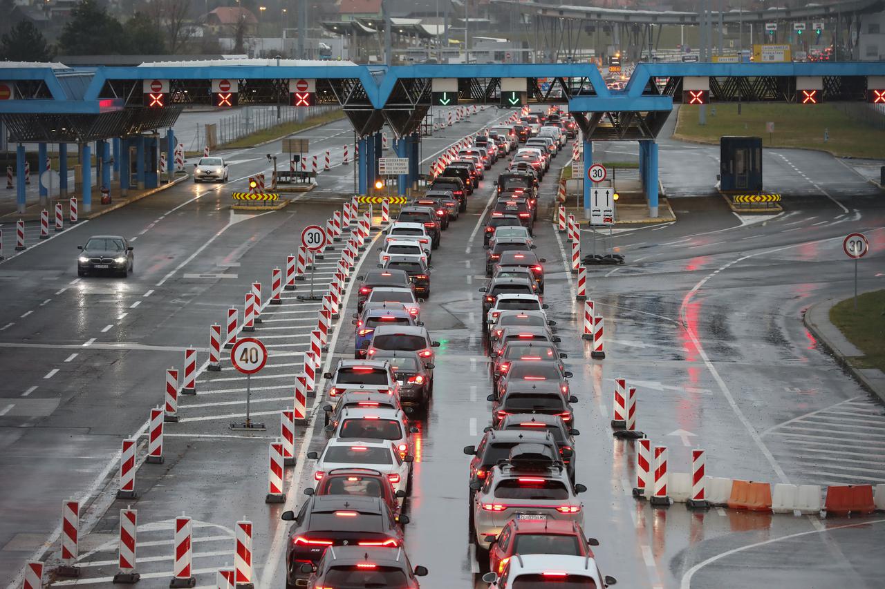 Gužva na graničnom prijelazu Bregana-Obrežje