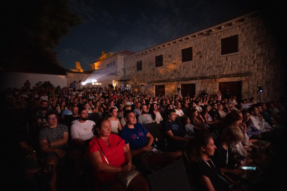 Sjajno otvaranje osmog Brač Film Festivala