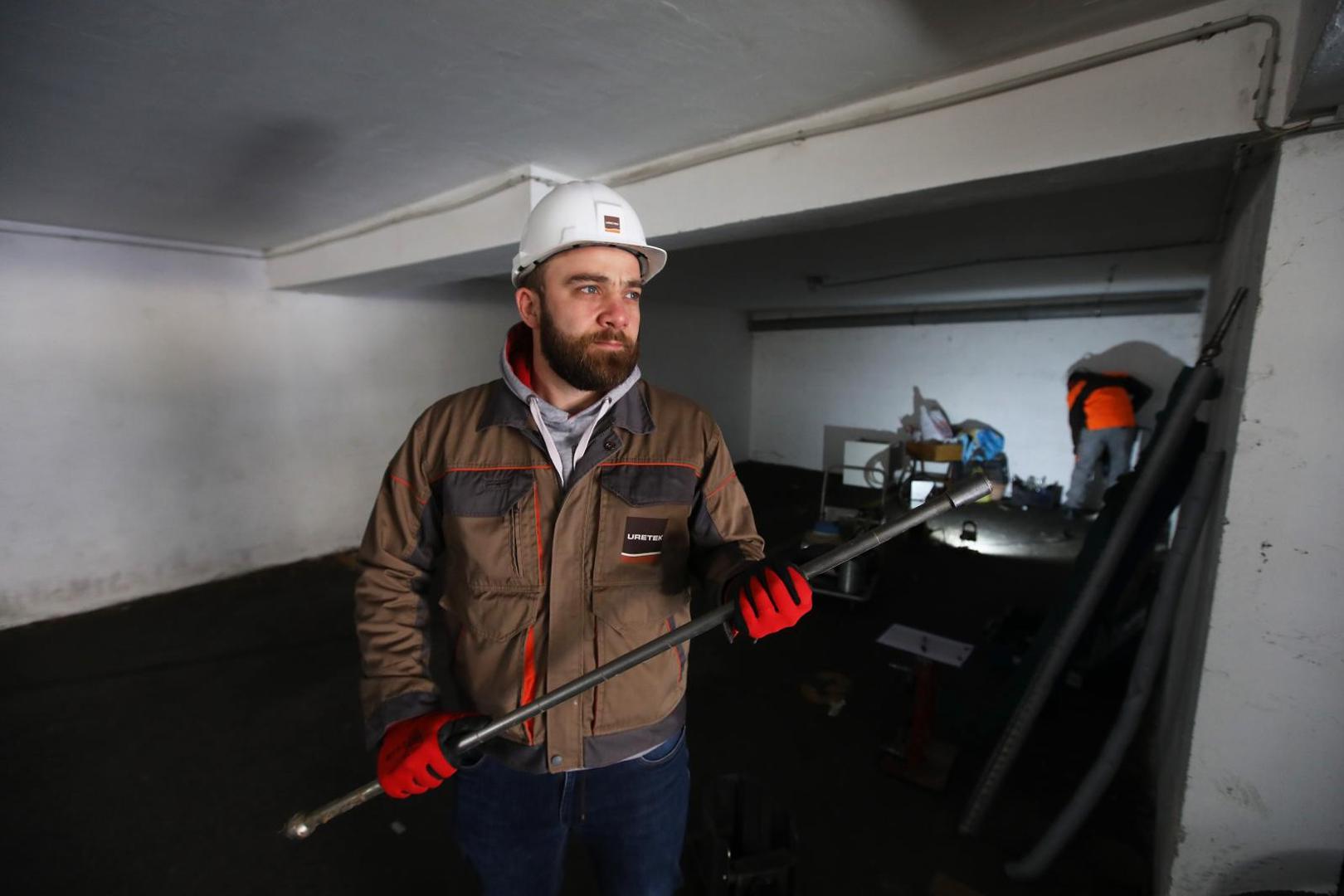 02.04.2020. Zagreb- Ekipa tvrtke Uretek vrsi ispitivanje tla i sanira temelje zgrada koje se ubrzalo nakon velikog potresa u Zagrebu.Filip Antunovic.
Photo: Boris Scitar/Vecernji list/PIXSELL