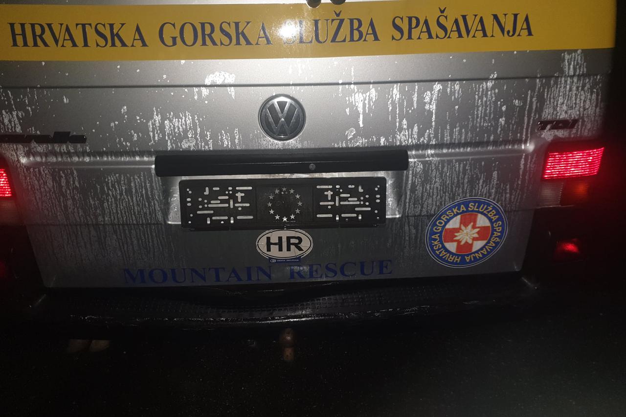 Oštećen kombi HGSS-a