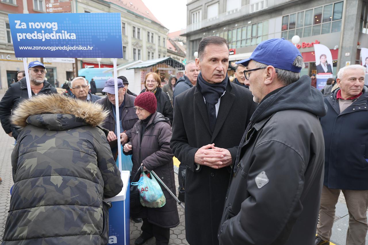 Dragan Primorac posjetio je  štand za prikupljanje potpisa i družio se s građanima