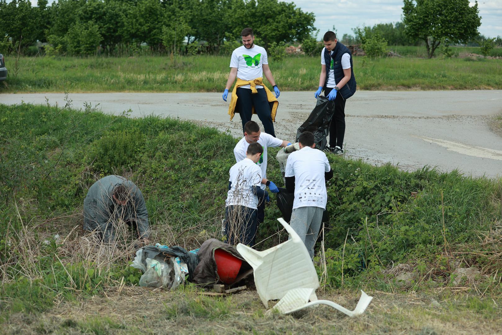 PRI KORISTENJU FOTOTGRAFIJE ZASTITITI IDENTITET DJETETA! (PREKRITI OCI). 21.04.2024., Bosnjaci - Rezolucija Zemlja akcija ciscenja Savjet mladih Opcine Bosnjaci. Photo: Davor Javorovic/PIXSELL