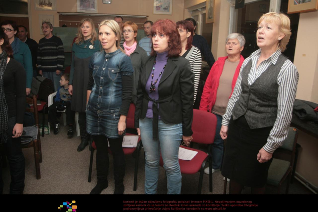 '02.11.2012., Karlovac - Zbor Carolostadien na probi, koji je na Medunarodnom natjecanju u Spanjolskoj osvojio srebro. Photo: Dominik Grguric/PIXSELL'