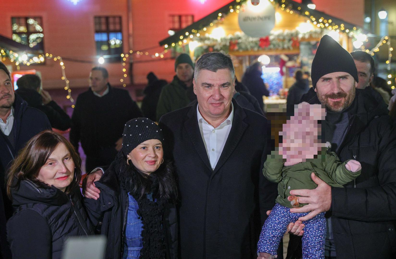 Milanović je obišao brojne štandove te razgovarao s okupljenim građanima. Tijekom obilaska istaknuo je kako je Advent u Tvrđi primjer dobre kulturne i turističke ponude Osijeka. 