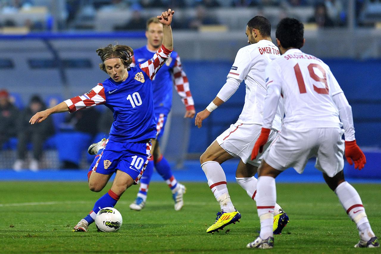 15.11.2011., Maksimir, Zagreb - Druga utakmica dodatnih kvalifikacija za Europsko prvenstvo 2012. godine u Poljskoj i Ukrajini, Hrvatska - Turska. Luka Modric.  Photo: Goran Stanzl/PIXSELL