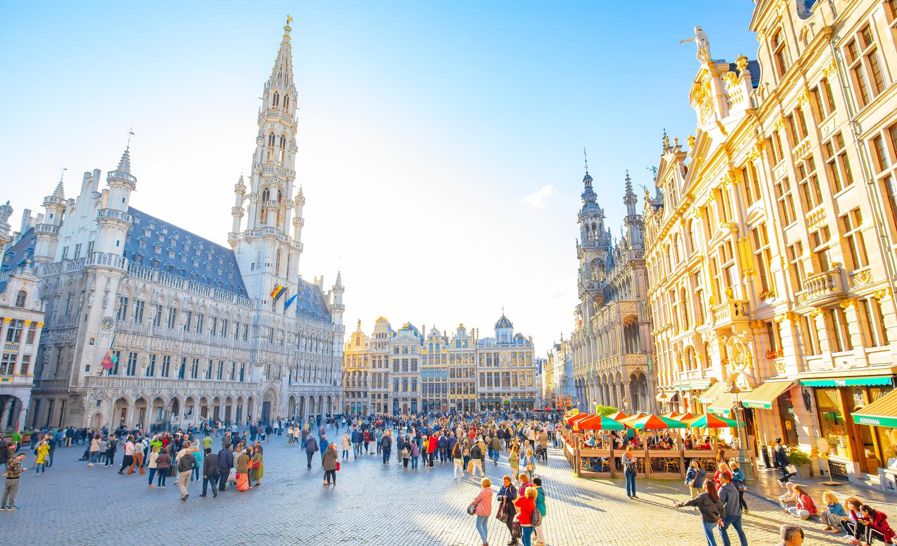 Bruxelles, Belgija: Bruxelles je također podijelio mišljenja. Iako neki hvale arhitekturu i hranu, drugi su ga opisali kao prljav grad, prepun građevinskih radova, u kojem su se osjećali nesigurno.