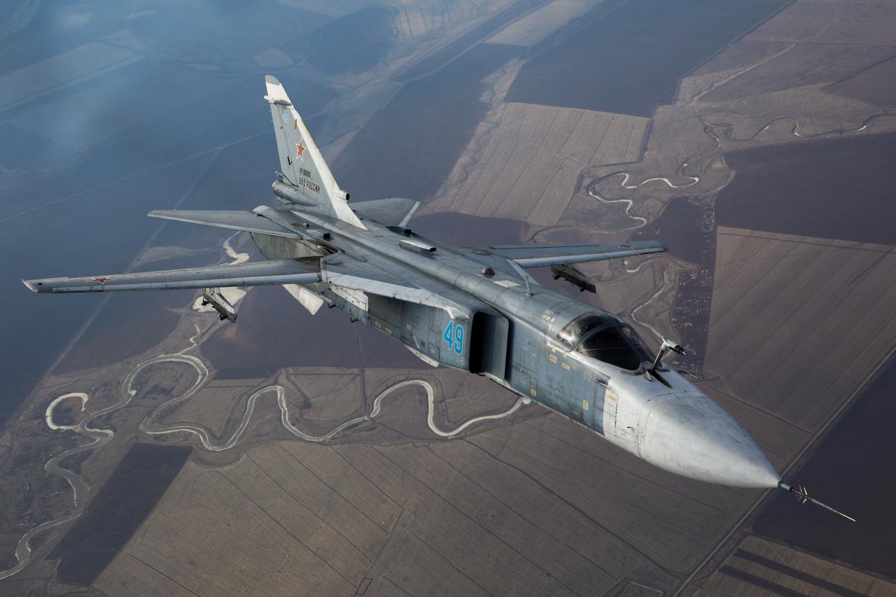 Aerial refuelling of Sukhoi Su-24 strike aircraft