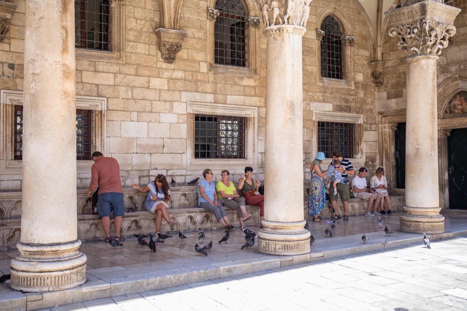 18.07.2020., Stara gradska jezgra, Dubrovnik - Turisti u gradu.
Photo: Grgo Jelavic/PIXSELL