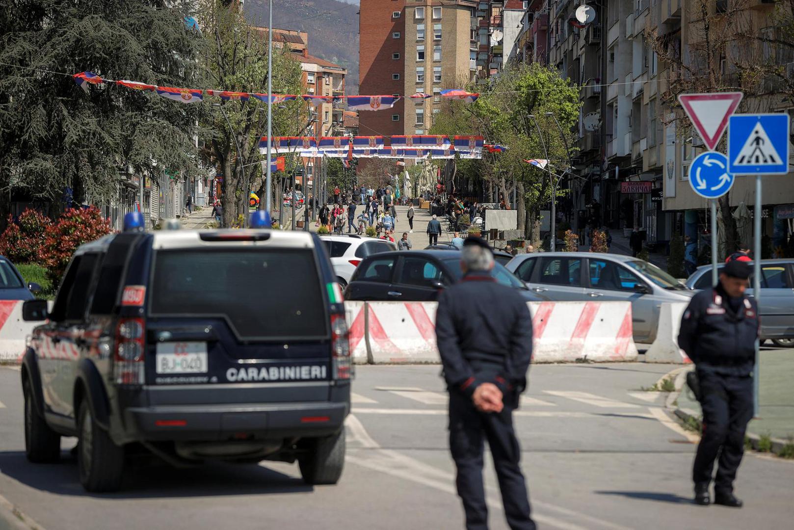 Italian Carabinieri part of the NATO-led peacekeeping force stand guard in North Mitrovica, Kosovo, April 23, 2023. REUTERS/Valdrin Xhemaj NO RESALES. NO ARCHIVES. Photo: Stringer/REUTERS