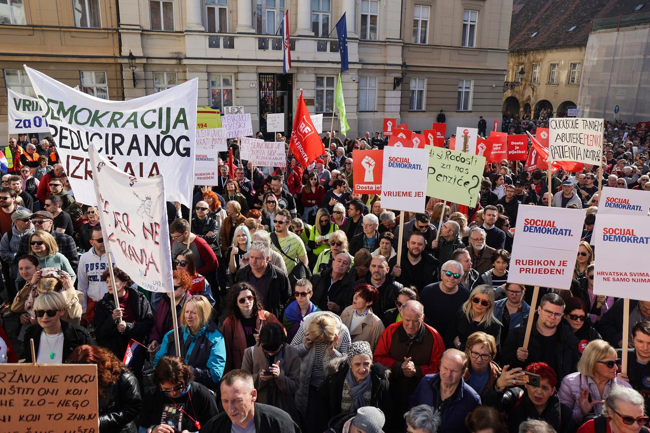 Zagreb: Prosvjed lijevo-liberalne oporbe: "Dosta je! Idemo na izbore!" 