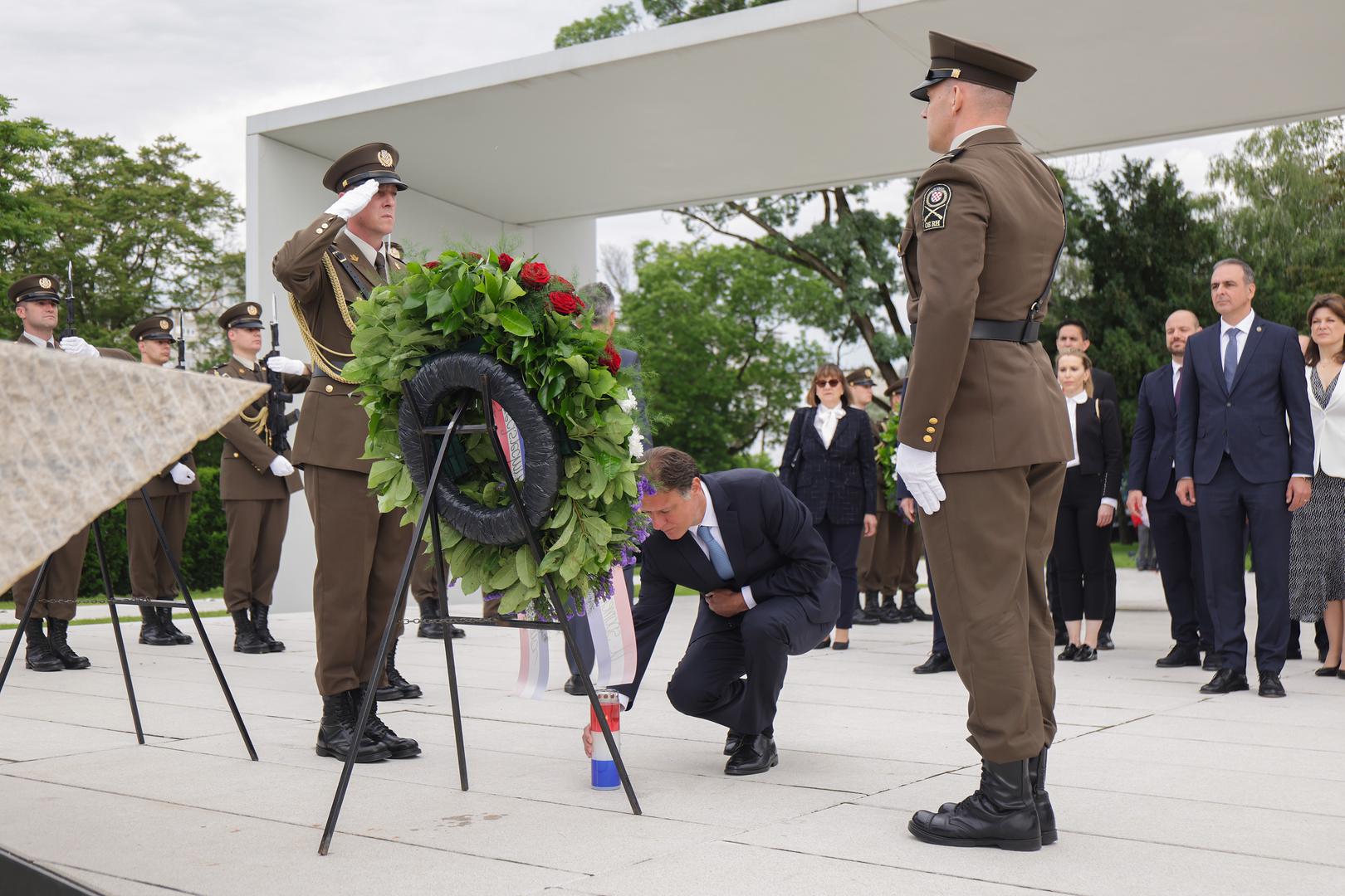 30.05.2023., Zagreb - Povodom obiljezavanja Dana drzavnosti Hrvatske, predsjednik Hrvatskog sabora Gordan Jandrokovic i premijer Andrej Plenkovic polozili su vijence i svijece na spomenik domovini. Photo: Luka Stanzl/PIXSELL