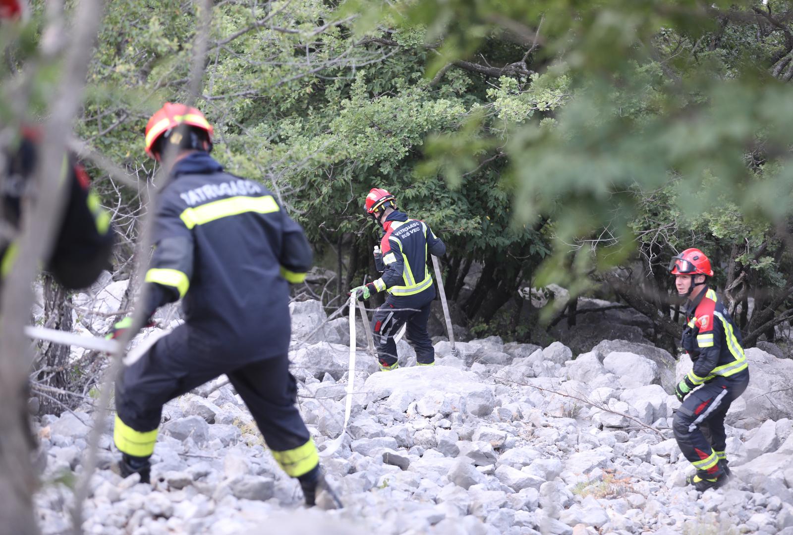 01.08.2024.,Makarska-Vatrogasci s kontinenta na pozaristu u Parku prirode Biokovo. Photo: Ivo Cagalj/PIXSELL