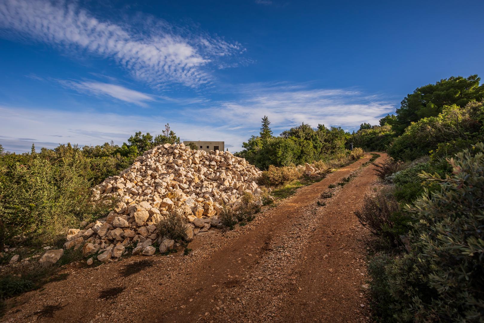 11.12.2023., Zastrazisce Otok Hvar, Bespravno sagradjena Vila Frane Barbarica bivseg sefa HEP-a. Photo: Zvonimir Barisin/PIXSELL