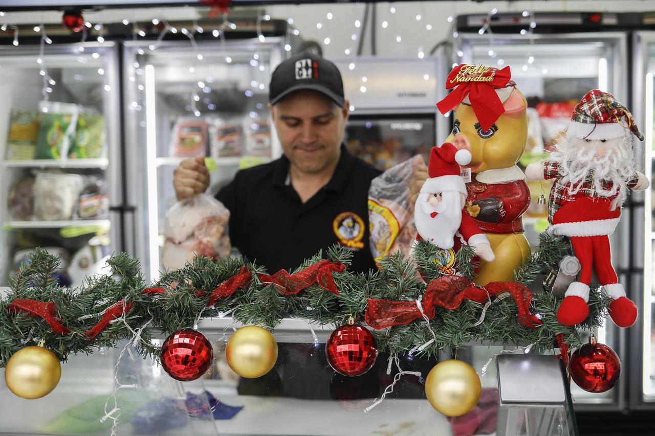 Piggy banks for Christmas in Venezuela