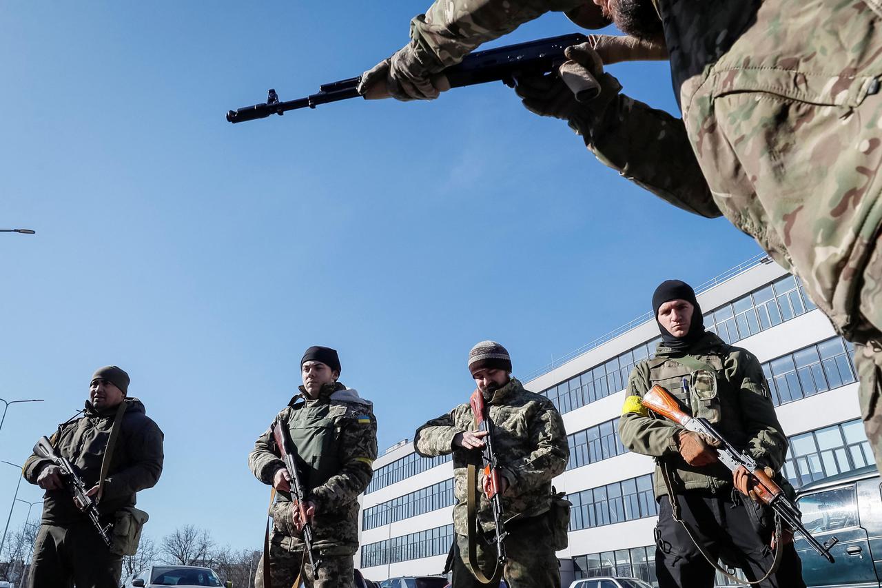 New members join Ukrainian Territorial Defence Forces in Kyiv