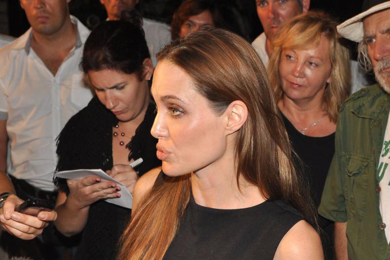 angelina jolie (1)