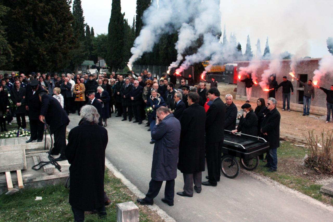 '04.03.2011.,Split, pogreb zaljubljenika u Hajduk i osnivaca Torcide Ante Dorica Photo: Ivana Ivanovic/PIXSELL'