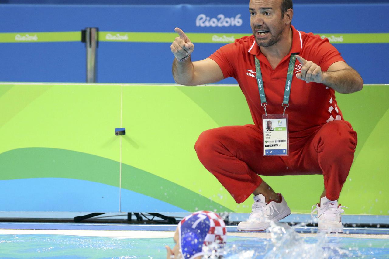 2016 Rio Olympics - Water Polo - Semifinal - Men's Semifinal Montenegro v Croatia - Olympic Aquatics Stadium - Rio de Janeiro, Brazil - 18/08/2016. Head Coach Ivica Tucak (CRO) of Croatia during the game. REUTERS/Sergio Moraes FOR EDITORIAL USE ONLY. NOT 