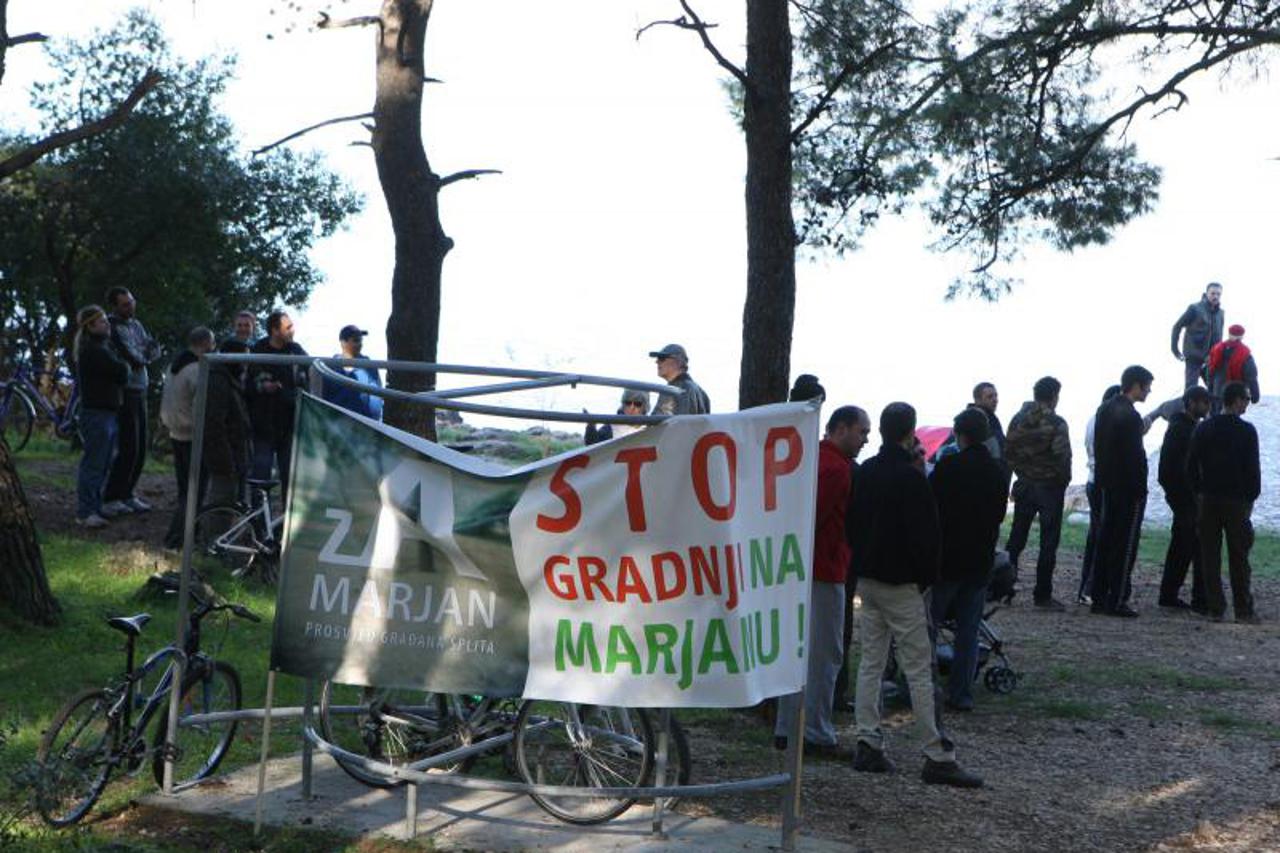 prosvjed na marjanu (1)